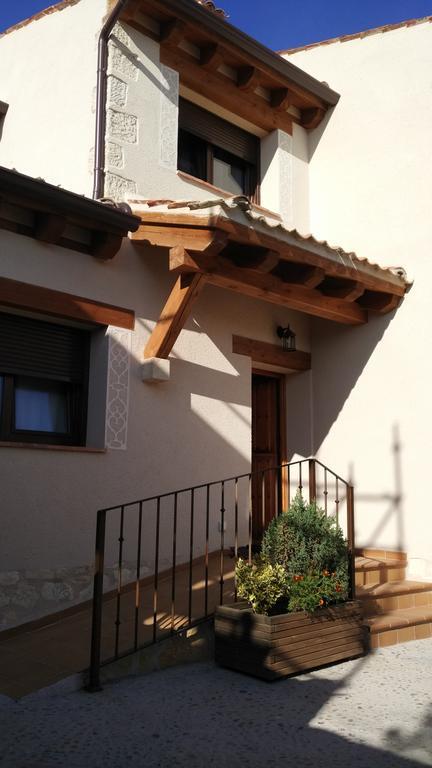 منزل الضيف Brieva  في Casas De La Fuente المظهر الخارجي الصورة